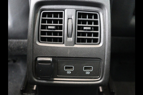 Renault Captur 1.6 E-Tech Plug-in Hybrid 160 Intens | SOH 87,8% | Carplay | Keyless | Half Leder | Bluetooth | Parkeerhulp | 18" | Full LED | Climate control | Cruise control | Getint glas | PHEV