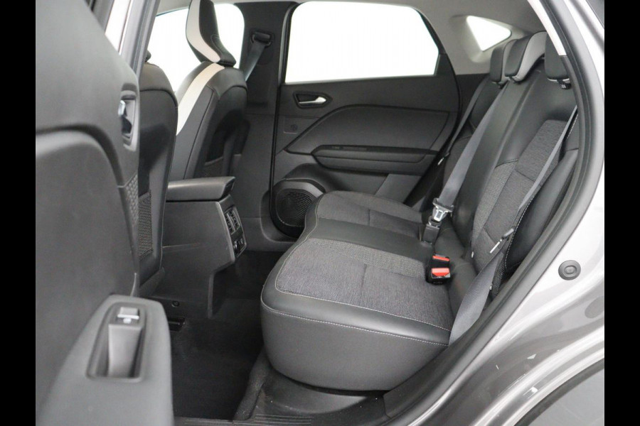 Renault Captur 1.6 E-Tech Plug-in Hybrid 160 Intens | SOH 87,8% | Carplay | Keyless | Half Leder | Bluetooth | Parkeerhulp | 18" | Full LED | Climate control | Cruise control | Getint glas | PHEV