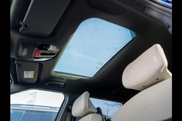 Kia EV4 GT-Line 81.4 kWh | Staat al in bestelling | Schuifkanteldak | Stoel en stuurverwarming | Elektrische achterklep | Panorama | LMV | Speciale kleur