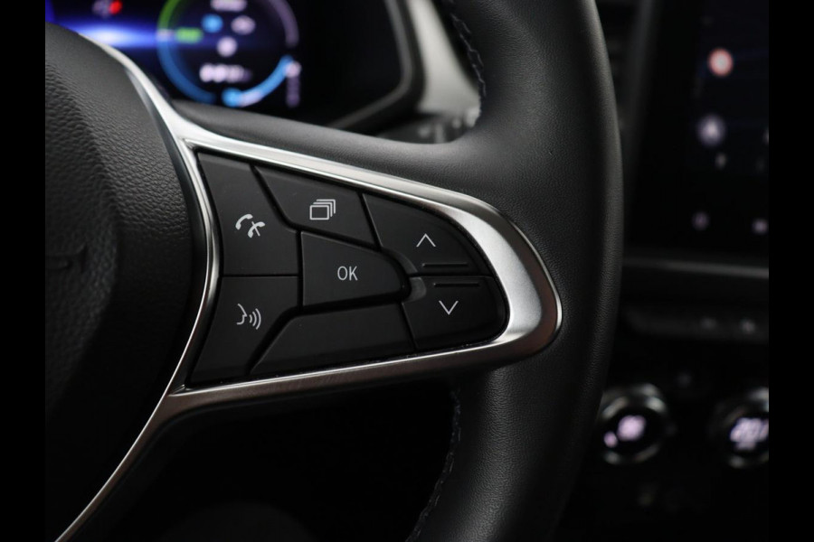 Renault Captur 1.6 E-Tech Plug-in Hybrid 160 Intens | SOH 87,8% | Carplay | Keyless | Half Leder | Bluetooth | Parkeerhulp | 18" | Full LED | Climate control | Cruise control | Getint glas | PHEV