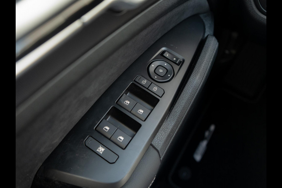 Kia Sportage 1.6 T-GDi Plug-in Hybrid GT-PlusLine | Uit voorraad leverbaar | Head Up | PDC | Navi | Stoel en stuurverwarming |