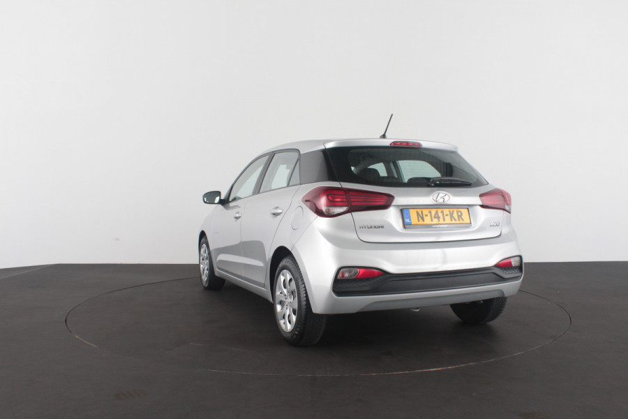 Hyundai i20 1.2 HP > All seeason banden/12 maand BOVAG garantie....