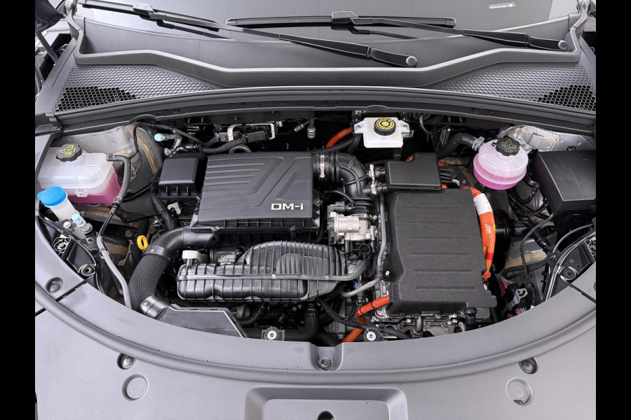 BYD SEAL U 1.5 DM-i FWD Boost NIEUWE AUTO UIT VOORRAAD LEVERBAAR | 6 JAAR GARANTIE T/M 02-2032 | ALL-IN PRIJS | BTW VERREKENBAAR | FULL OPTION | PANODAK | ELEKTRISCHE STOELEN | ELEKTRISCHE ACHTERKLEP |