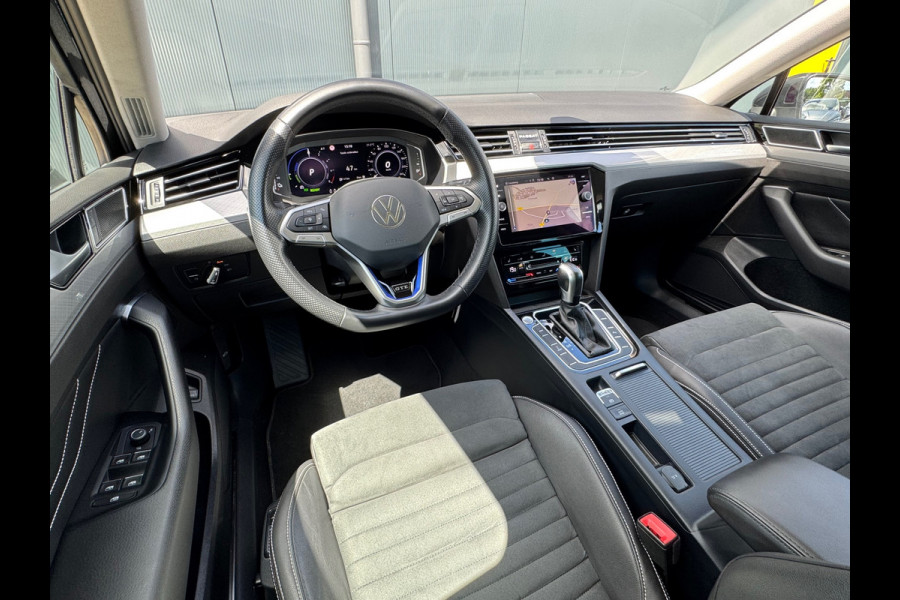 Volkswagen Passat Variant 1.4 TSI GTE * Trekhaak * Side Assist * Elek Klep * Visueel Cockpit *