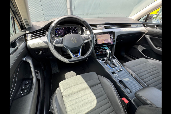 Volkswagen Passat Variant 1.4 TSI GTE * Trekhaak * Side Assist * Elek Klep * Visueel Cockpit *