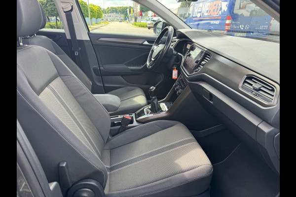 Volkswagen T-Roc 1.0 TSI Style Panorama Virtual Stuurverw. Camera Led