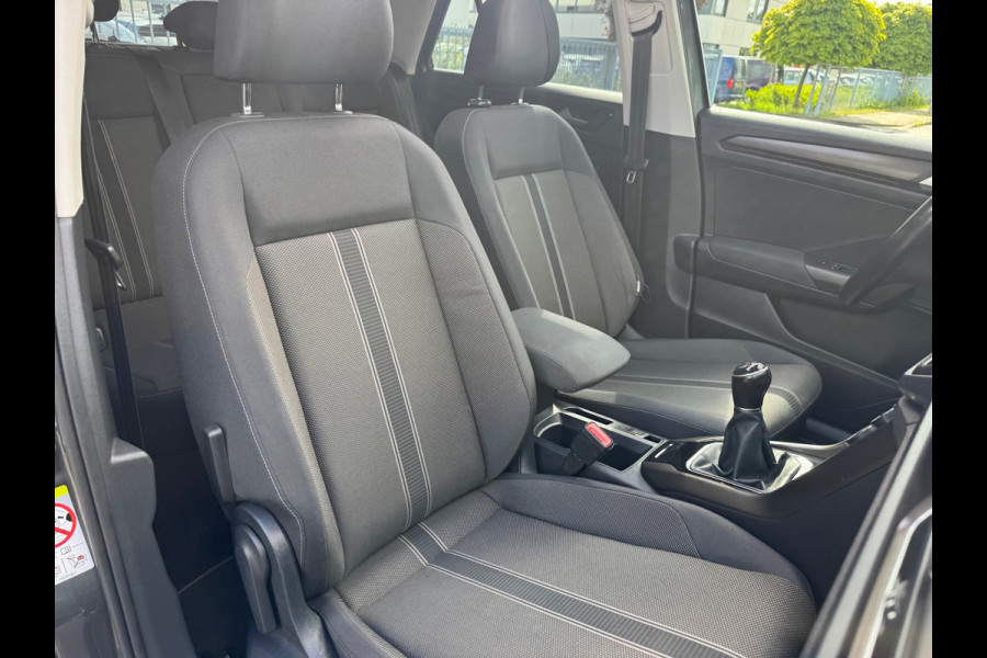 Volkswagen T-Roc 1.0 TSI Style Panorama Virtual Stuurverw. Camera Led