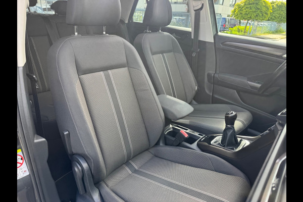 Volkswagen T-Roc 1.0 TSI Style Panorama Virtual Stuurverw. Camera Led
