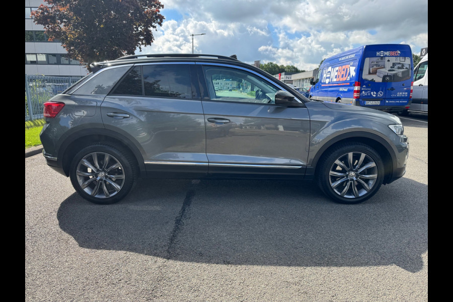 Volkswagen T-Roc 1.0 TSI Style Panorama Virtual Stuurverw. Camera Led