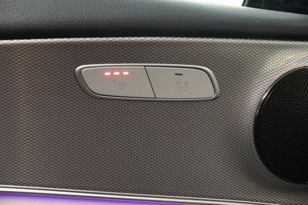 Mercedes-Benz E-Klasse 200 Business Solution (TREKHAAK, STOELVERWARMING, SFEERVERLICHTING, ELEKTR STOELEN, CAMERA)