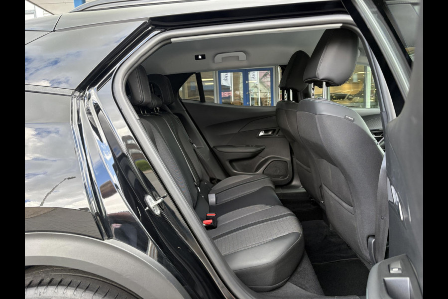 Peugeot e-2008 EV Allure Pack 50 kWh | 93,9% SOH | Navi | Achteruitrijcamera | Cruise Control | Climate Control |