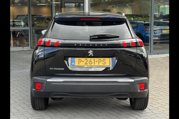 Peugeot e-2008 EV Allure Pack 50 kWh | 93,9% SOH | Navi | Achteruitrijcamera | Cruise Control | Climate Control |