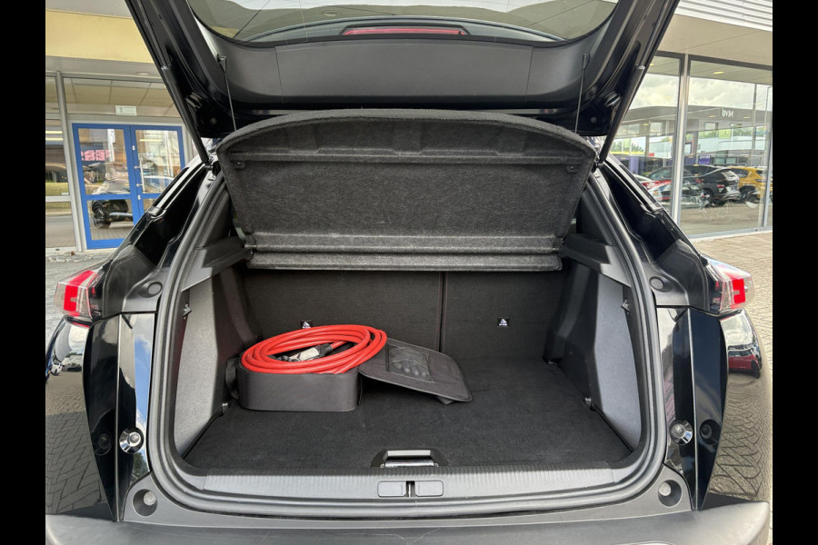Peugeot e-2008 EV Allure Pack 50 kWh | 93,9% SOH | Navi | Achteruitrijcamera | Cruise Control | Climate Control |