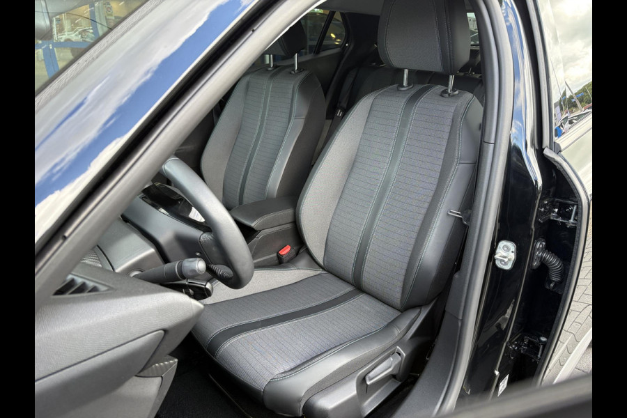 Peugeot e-2008 EV Allure Pack 50 kWh | 93,9% SOH | Navi | Achteruitrijcamera | Cruise Control | Climate Control |