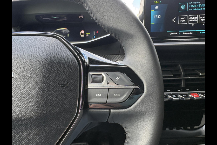 Peugeot e-2008 EV Allure Pack 50 kWh | 93,9% SOH | Navi | Achteruitrijcamera | Cruise Control | Climate Control |