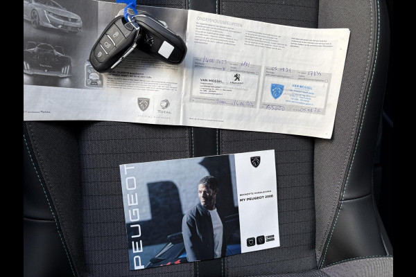Peugeot e-2008 EV Allure Pack 50 kWh | 93,9% SOH | Navi | Achteruitrijcamera | Cruise Control | Climate Control |