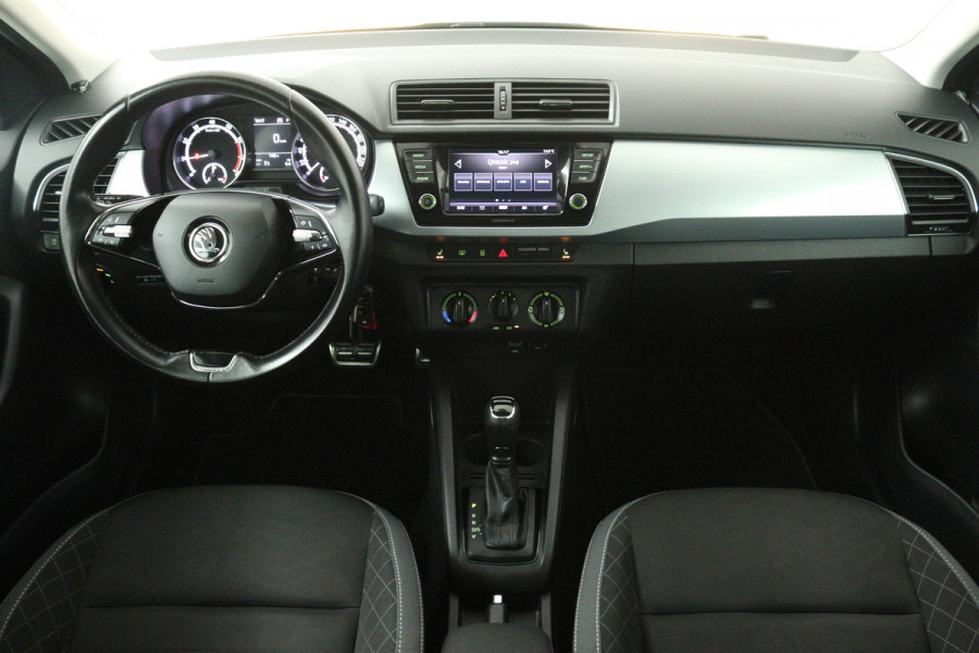 Škoda Fabia 1.0 TSI Sport business (TREKHAAK, CAMERA, STOELVERWARMING, CRUISE CONTROL, PARKEERSENSOREN)