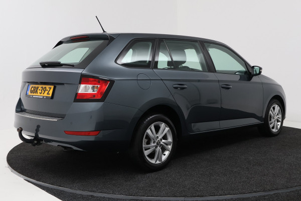 Škoda Fabia 1.0 TSI Sport business (TREKHAAK, CAMERA, STOELVERWARMING, CRUISE CONTROL, PARKEERSENSOREN)