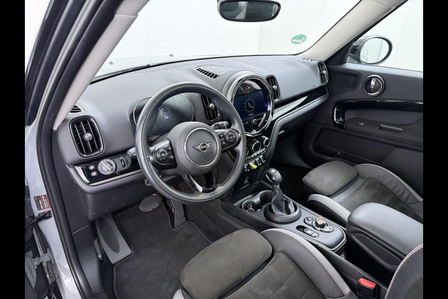 MINI Countryman 1.5 Cooper S E ALL4 VAN: 26.900,- VOOR: 23.330,- UW WKVOORDEEL: 3.570,- | PHEV Plug-in Hybride | Direct Rijklaar & Leverbaar | Panorama Dak | Stoelverwarming | Adaptieve Cruise Control | CarPlay & Camera | 12 Mnd BOVAG Garantie