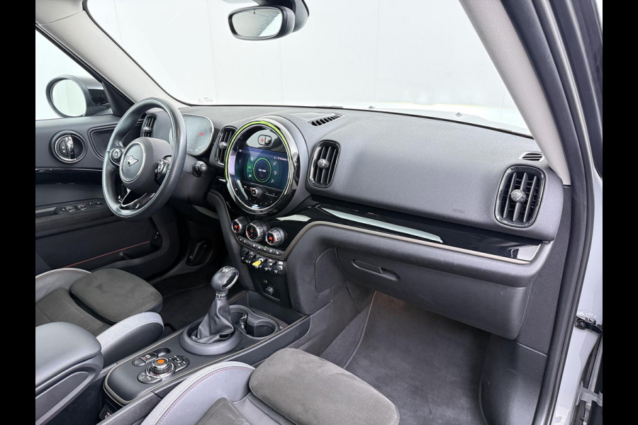 MINI Countryman 1.5 Cooper S E ALL4 VAN: 26.900,- VOOR: 23.330,- UW WKVOORDEEL: 3.570,- | PHEV Plug-in Hybride | Direct Rijklaar & Leverbaar | Panorama Dak | Stoelverwarming | Adaptieve Cruise Control | CarPlay & Camera | 12 Mnd BOVAG Garantie