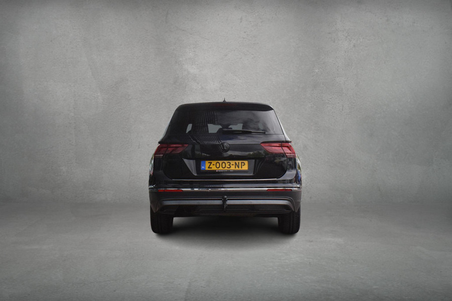 Volkswagen Tiguan 2.0 TSI 4Motion Highline | Trekhaak | Apple CarPlay | Camera | Stoelverwarming