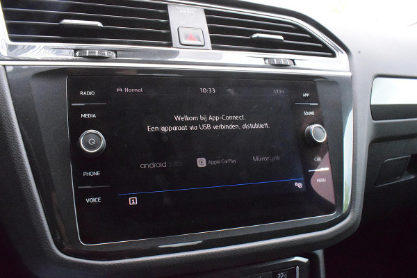 Volkswagen Tiguan 2.0 TSI 4Motion Highline | Trekhaak | Apple CarPlay | Camera | Stoelverwarming