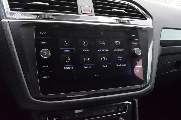 Volkswagen Tiguan 2.0 TSI 4Motion Highline | Trekhaak | Apple CarPlay | Camera | Stoelverwarming