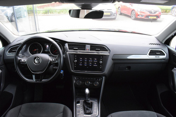 Volkswagen Tiguan 2.0 TSI 4Motion Highline | Trekhaak | Apple CarPlay | Camera | Stoelverwarming
