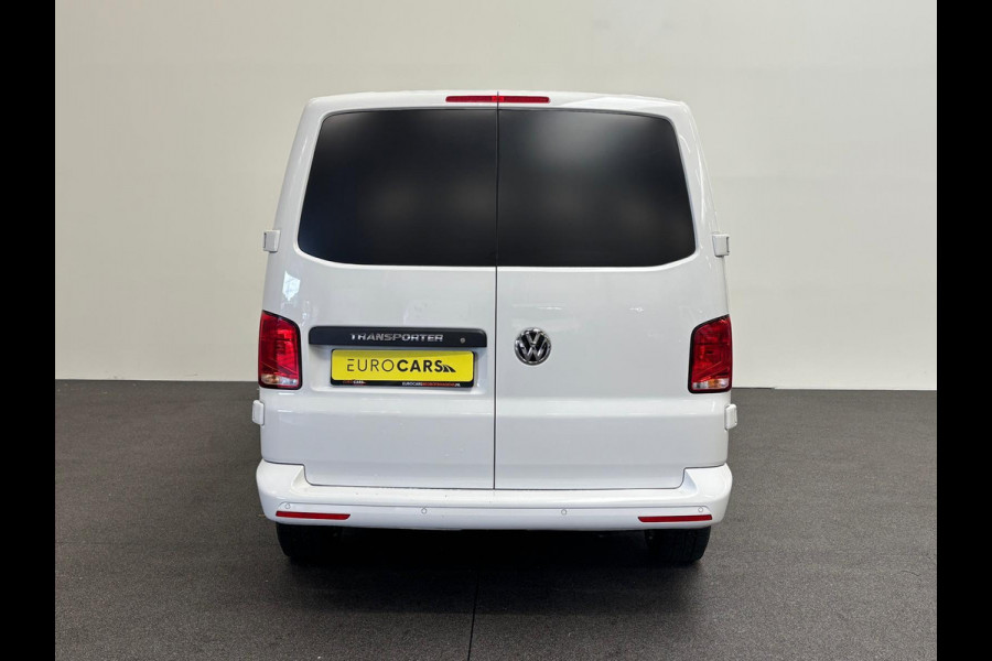 Volkswagen Transporter 2.0 TDI L1H1 30 Comfortline Airco Cruise Control Apple Carplay Side-bars Licht Metalen velgen Verwarmbare voorstoelen