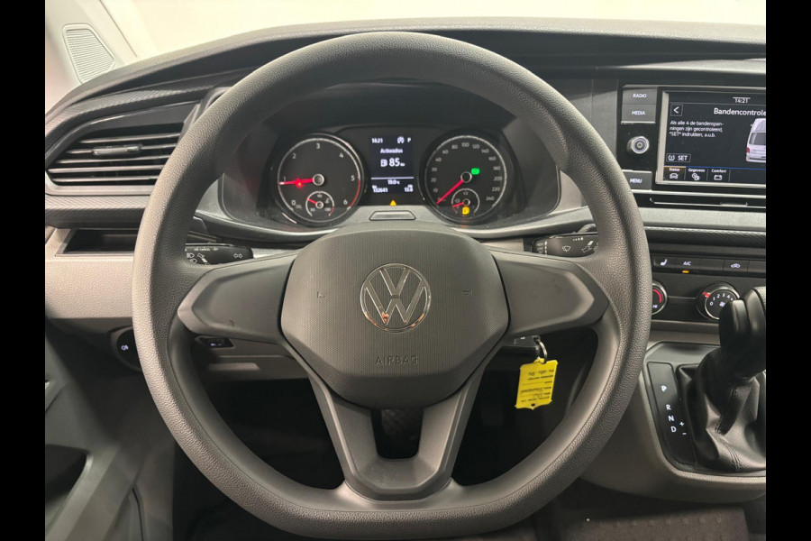 Volkswagen Transporter 2.0 TDI L1H1 30 Comfortline Airco Cruise Control Apple Carplay Side-bars Licht Metalen velgen Verwarmbare voorstoelen