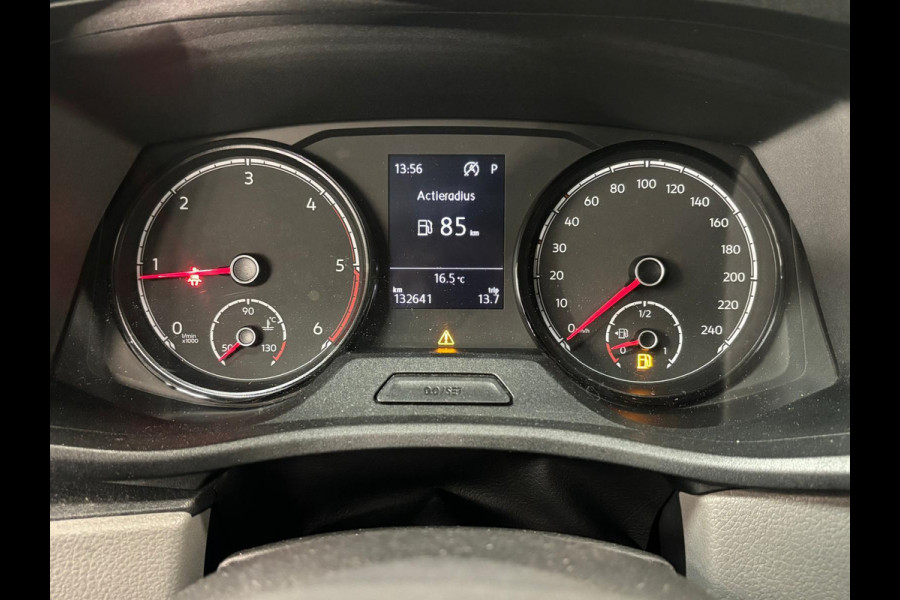 Volkswagen Transporter 2.0 TDI L1H1 30 Comfortline Airco Cruise Control Apple Carplay Side-bars Licht Metalen velgen Verwarmbare voorstoelen