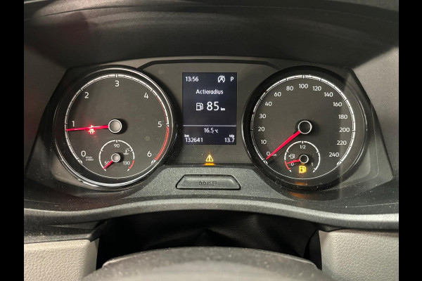 Volkswagen Transporter 2.0 TDI L1H1 30 Comfortline Airco Cruise Control Apple Carplay Side-bars Licht Metalen velgen Verwarmbare voorstoelen