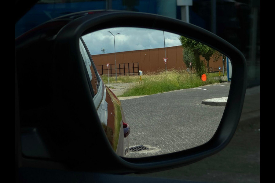 Opel Corsa 1.2 GS Line | LED | 360 Camera | Parksens | Carplay | Dodehoekassistent | Leder | Two Tone |