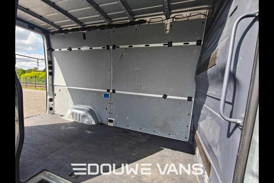 Mercedes-Benz Sprinter L2 H2 315 RWD Zilver Automaat MBUX Marge