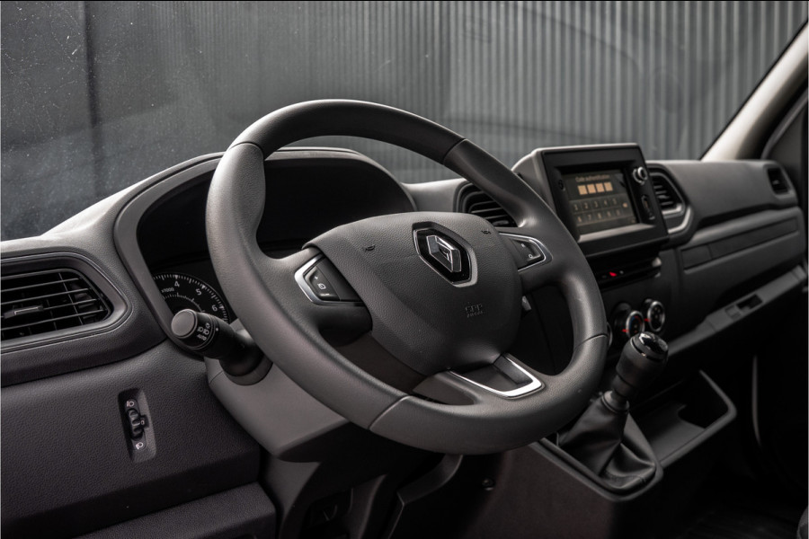 Renault Master Bleu DCI 135PK | L2H2 | Nieuw | Navi | 3-Zits | LED | Cruise | Airco