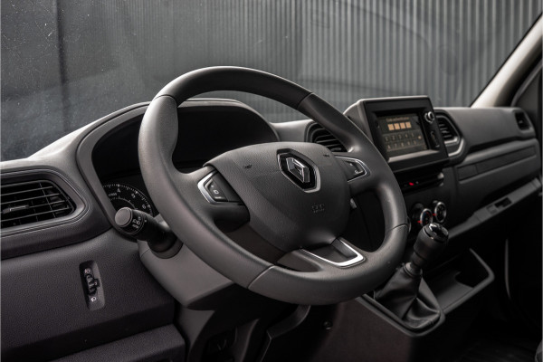 Renault Master Bleu DCI 135PK | L2H2 | Nieuw | Navi | 3-Zits | LED | Cruise | Airco