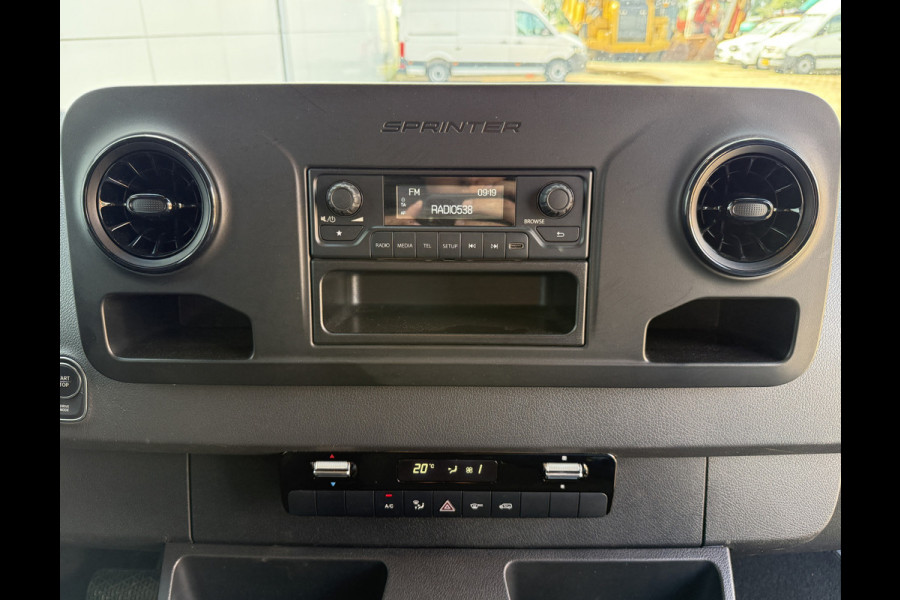Mercedes-Benz eSprinter 312 55 kWh L2H2 168km WLTP 92,2% (SOH) L2H2 80kw Snelladen Climate Control Laadkabel Stoelverwarming