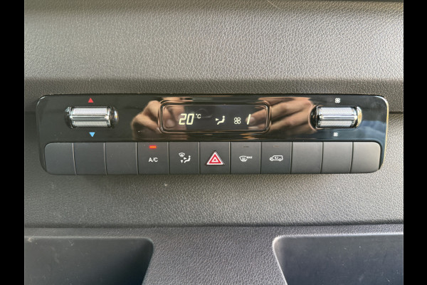 Mercedes-Benz eSprinter 312 55 kWh L2H2 168km WLTP 92,2% (SOH) L2H2 80kw Snelladen Climate Control Laadkabel Stoelverwarming