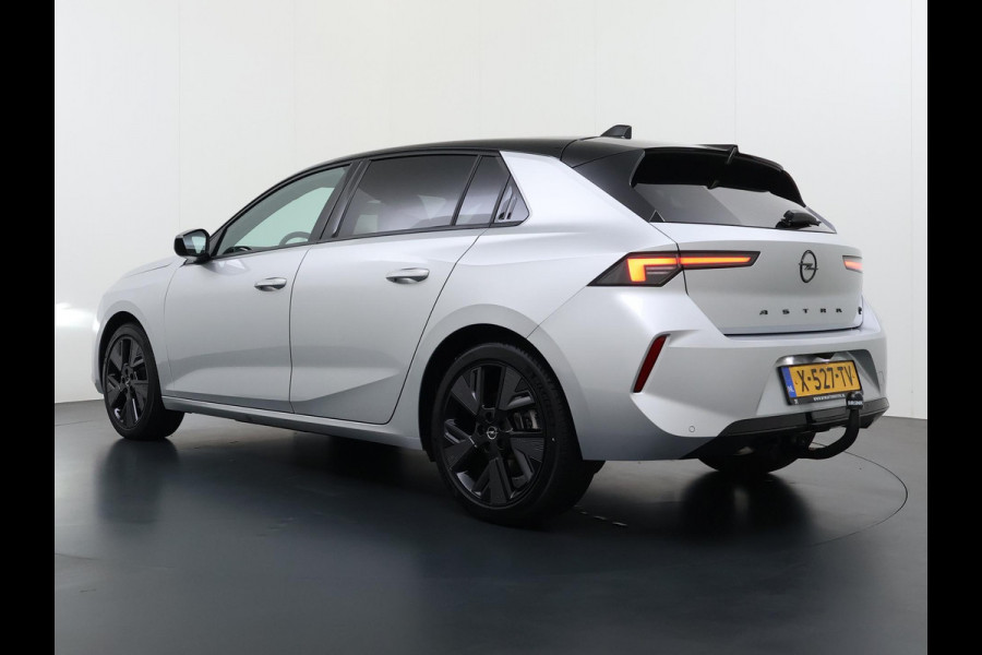 Opel Astra Electric 54 kWh VAN: 26.900,- VOOR: 24.440,- UW WKVOORDEEL: 2.460,- | GS | 3-FASE | SOH 95% | AFNEEMBARE TREKHAAK | NET ONDERHOUD GEHAD / DIRECT LEVERBAAR | STOEL- & STUURVERWARMING | 360° CAMERA | ORIGINEEL NL AUTO |