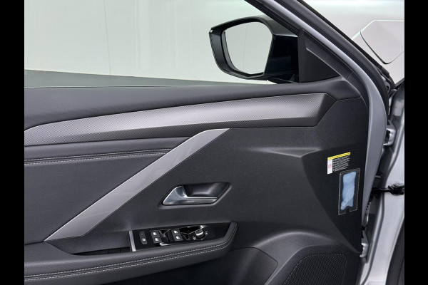 Opel Astra Electric 54 kWh VAN: 26.900,- VOOR: 24.440,- UW WKVOORDEEL: 2.460,- | GS | 3-FASE | SOH 95% | AFNEEMBARE TREKHAAK | NET ONDERHOUD GEHAD / DIRECT LEVERBAAR | STOEL- & STUURVERWARMING | 360° CAMERA | ORIGINEEL NL AUTO |