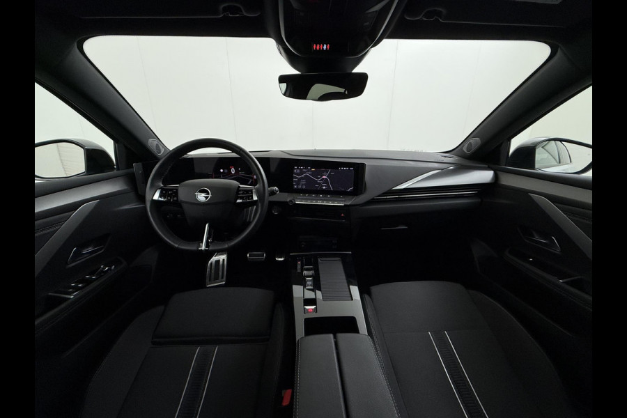 Opel Astra Electric 54 kWh VAN: 26.900,- VOOR: 24.440,- UW WKVOORDEEL: 2.460,- | GS | 3-FASE | SOH 95% | AFNEEMBARE TREKHAAK | NET ONDERHOUD GEHAD / DIRECT LEVERBAAR | STOEL- & STUURVERWARMING | 360° CAMERA | ORIGINEEL NL AUTO |