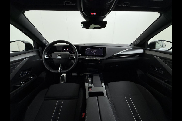 Opel Astra Electric 54 kWh VAN: 26.900,- VOOR: 24.440,- UW WKVOORDEEL: 2.460,- | GS | 3-FASE | SOH 95% | AFNEEMBARE TREKHAAK | NET ONDERHOUD GEHAD / DIRECT LEVERBAAR | STOEL- & STUURVERWARMING | 360° CAMERA | ORIGINEEL NL AUTO |