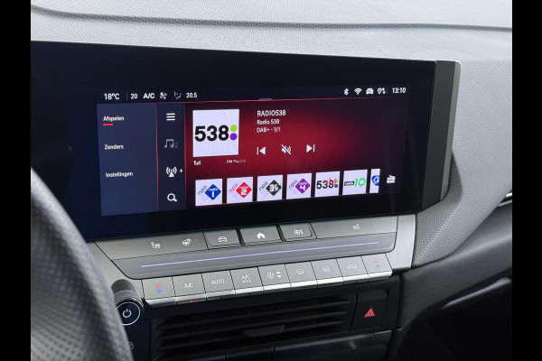 Opel Astra Electric 54 kWh VAN: 26.900,- VOOR: 24.440,- UW WKVOORDEEL: 2.460,- | GS | 3-FASE | SOH 95% | AFNEEMBARE TREKHAAK | NET ONDERHOUD GEHAD / DIRECT LEVERBAAR | STOEL- & STUURVERWARMING | 360° CAMERA | ORIGINEEL NL AUTO |