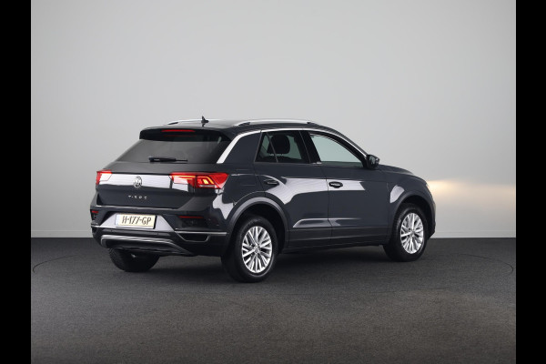 Volkswagen T-Roc 1.5 TSI Style Business 150PK | Automaat | Navigatie | Digitaal dashboard | Camera