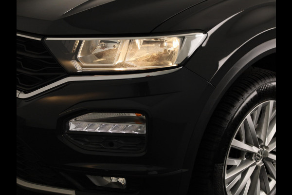 Volkswagen T-Roc 1.5 TSI Style Business 150PK | Automaat | Navigatie | Digitaal dashboard | Camera