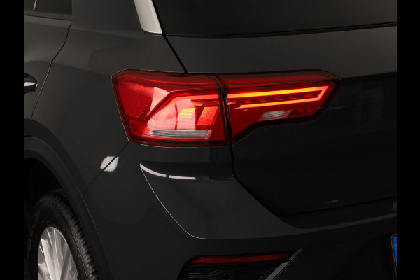 Volkswagen T-Roc 1.5 TSI Style Business 150PK | Automaat | Navigatie | Digitaal dashboard | Camera
