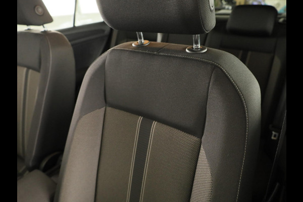 Volkswagen T-Roc 1.5 TSI Style Business 150PK | Automaat | Navigatie | Digitaal dashboard | Camera