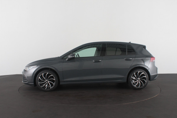 Volkswagen Golf 1.5 TSI Life Business > Dolphin Grey/Trekhaak/Camera/Winterpakket/Keyless/17inch...