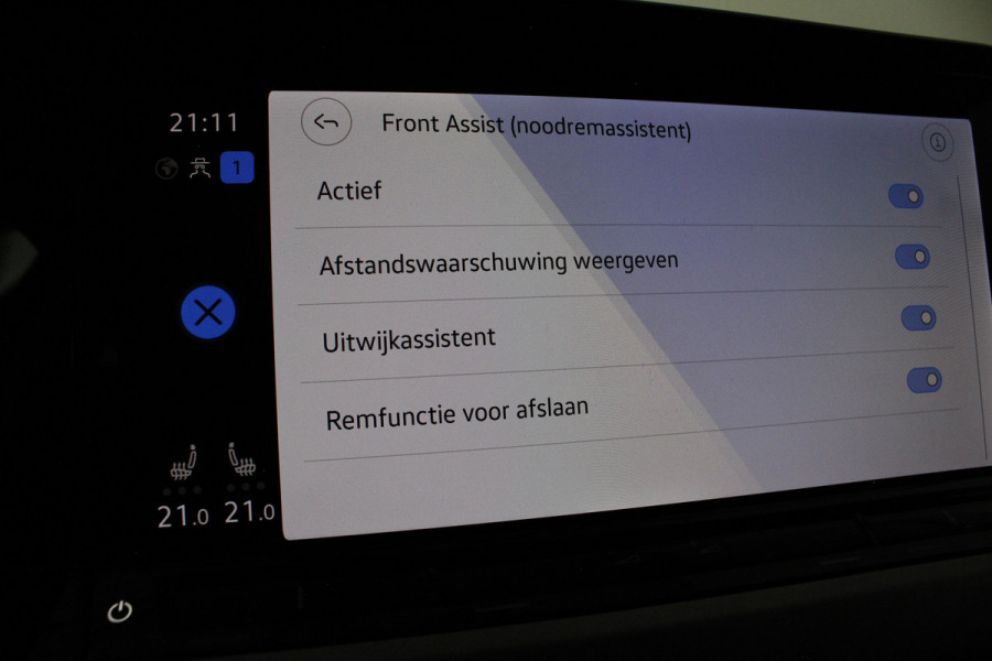 Volkswagen Golf 1.5 TSI Life Business > Dolphin Grey/Trekhaak/Camera/Winterpakket/Keyless/17inch...