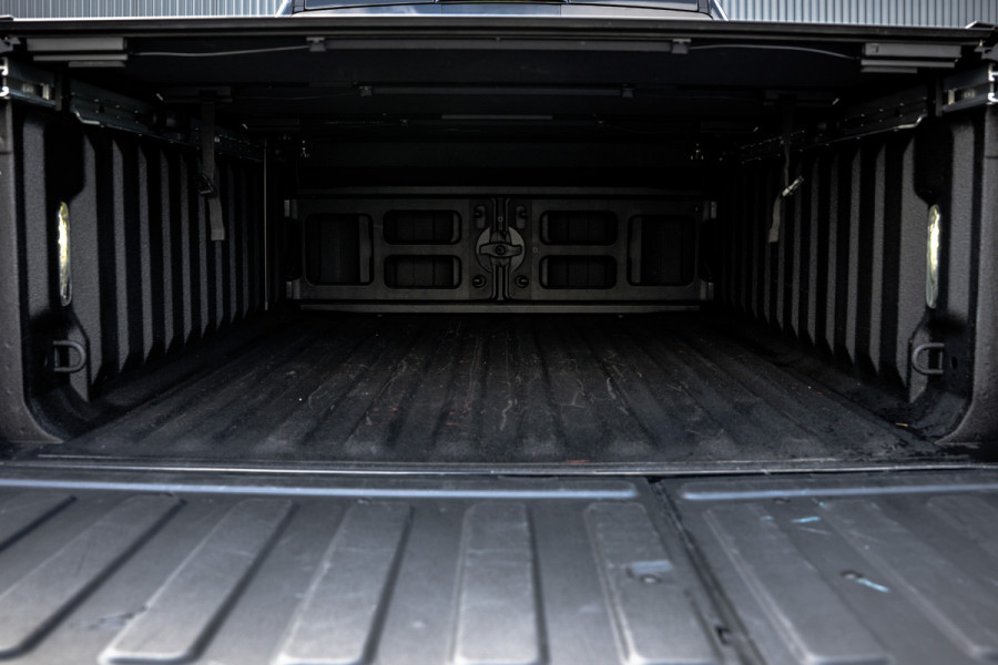 Dodge Ram 1500 1500 LIMITED 5.7L V8 | 1e Eigenaar | Head up | Luchtvering | Rambox | Split Tailgate | Pano | Harman / Kardon